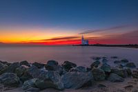 De Marken-vuurtoren bij zonsopgang