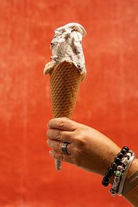 Eiscreme Baby! Leckeres Eis in einer Waffel
