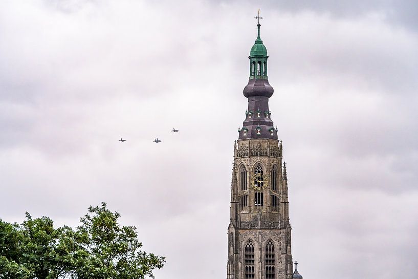Vol d'adieu F16 au-dessus de Breda par IL Wisse