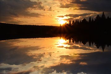 Lake contemplation in autumn by Claude Laprise