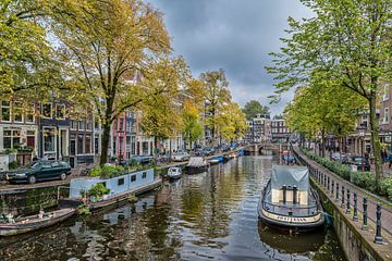 De Spiegelgracht in Amsterdam in de herfst. van Don Fonzarelli