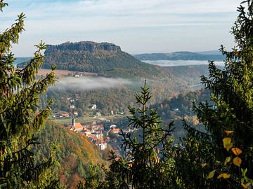 Quirl, Sächsische Schweiz - Stadt Königstein und Lilienstein von Pixelwerk