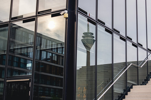 Spiegelungen in der Stadt