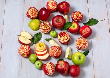 red and green apples by Alex Neumayer