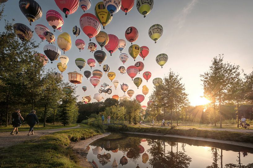 Een avondje ballonnen kijken, gevat in 1 foto van Wesley Heyne