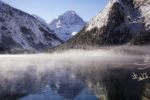 Plansee Bergsee im Winter