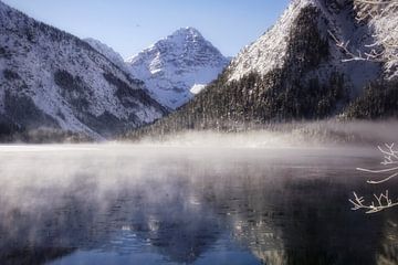 Plansee Bergsee im Winter