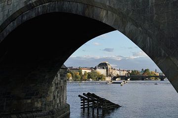 Gezicht op het Nationaal Theater in Praag