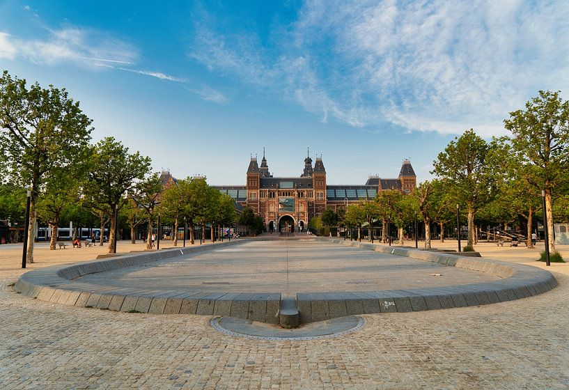 Le Rijksmuseum à Museumplein par Okko Meijer