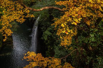 Ein Blick auf den Wasserfall in der Takachiho-Schlucht in Kyushu, Japan