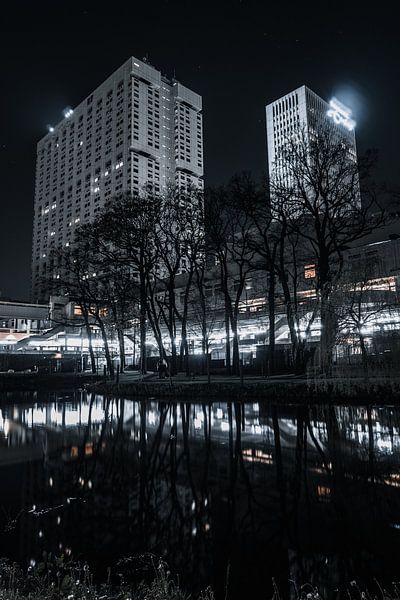 Erasmus Mc Rotterdam au nuit par vedar cvetanovic