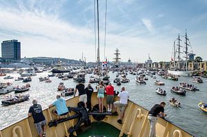 Sail Amsterdam 2015 gezien vanaf de Elbe van Maurice Verschuur