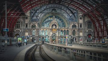 Centraal station Antwerpen van Frans Nijland
