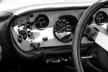 Dashboard van een Ferrari 308 GT4 Dino sportwagen uit de jaren '70