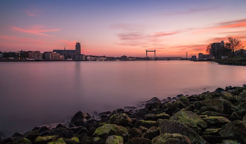 Skyline von Dordrecht bei Sonnenuntergang von Zwijndrecht aus - 2 von Tux Photography