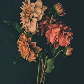 Still life with dahlias in front of a black background by Studio Allee