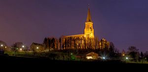 L'église St Martin de Vijlen de nuit sur John Kreukniet
