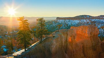 Winter und Sonnenaufgang im Bryce Canyon, Utah