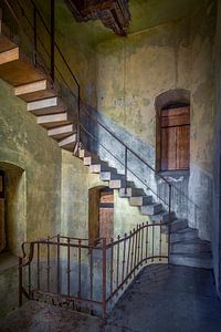 Cage d'escalier abandonnée sur Frans Nijland