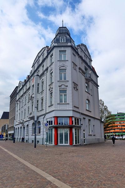 Maison d'angle par Edgar Schermaul