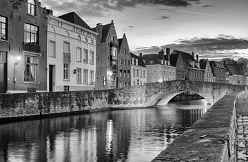 Brugge,  Koningsbrug en Spiegelrei by Michel De Pourcq