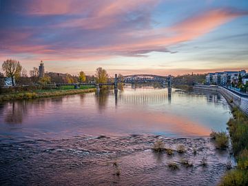 Magdebourg - Vue sur l'Elbe et le pont levant sur t.ART