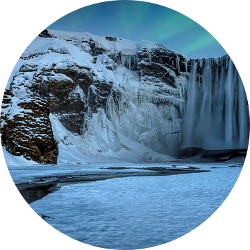 Noorderlicht bij waterval Skogafoss IJsland