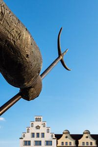 Skulptur auf dem Neuen Markt in Rostock