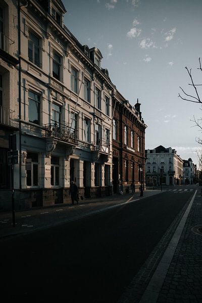 Stadt Maastricht Wyck in den Niederlanden | Romantische Architektur | Stadtfotografie Druck von eighty8things