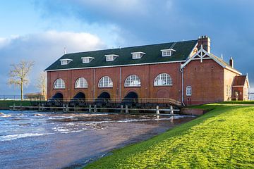 Gemaal Waterwolf bij Electra, Oldehove in Groningen van Evert Jan Luchies