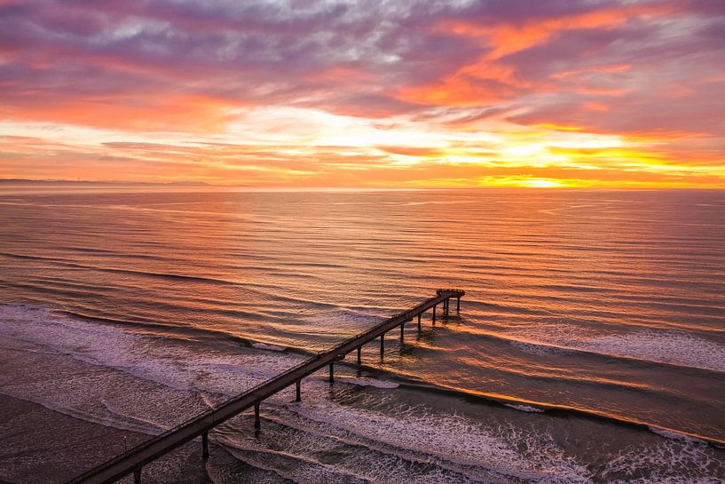 New Brighton Pier, Christchurch, New Zealand by Thomas van der Willik
