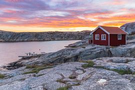 rote Hütte in den Schären