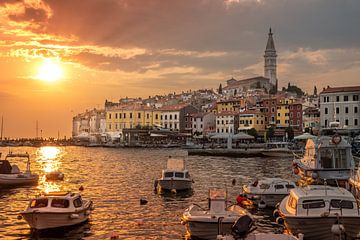 Zonsondergang Rovinj (Kroatië) van Edward Sarkisian