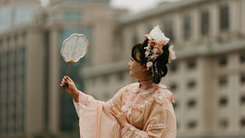 Elegance in Traditional Chinese Dress