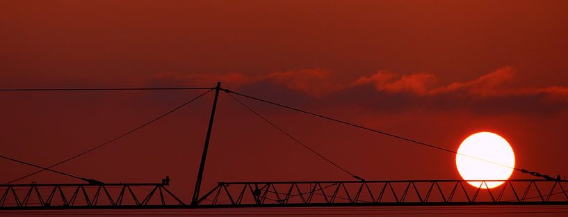 Der Kran und die Sonne von Heike Hultsch