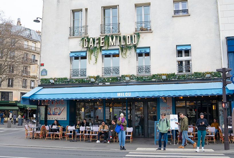 Café Milou Paris scène de rue par Marjolein Van Oostrum