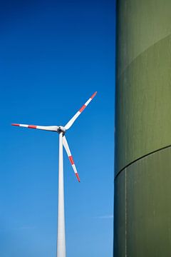Windkraftanlage zur Erzeugung von Ökostrom von Heiko Kueverling