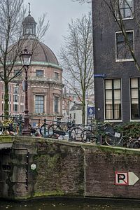 Vue de l'église du dôme à Amsterdam sur Don Fonzarelli