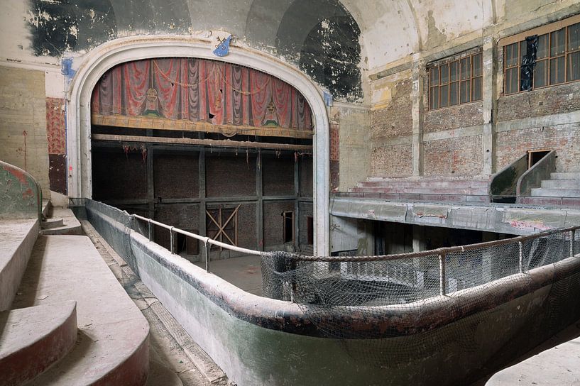 Verlassenes Theater von Tim Vlielander