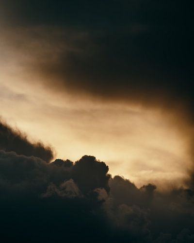 Dramatic Sunset Cloudscape
