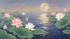 Étang de lotus au clair de lune, avec des fleurs roses et des reflets dorés sur Siti Zuliana