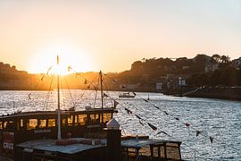 Sonnenuntergang in Porto von Bastiaan’s shop