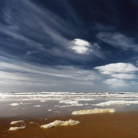 Überall Wolken von -Léon -