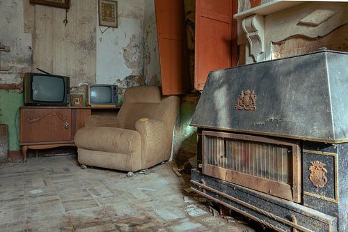 Abandoned house near a farm