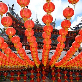 Red lanterns at Thean Wood temple in Kuala Lumpur by My Footprints