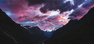 Sonnenuntergang im norwegischen Bergen - Spektakuläre Aussichten auf die Natur und Bergen