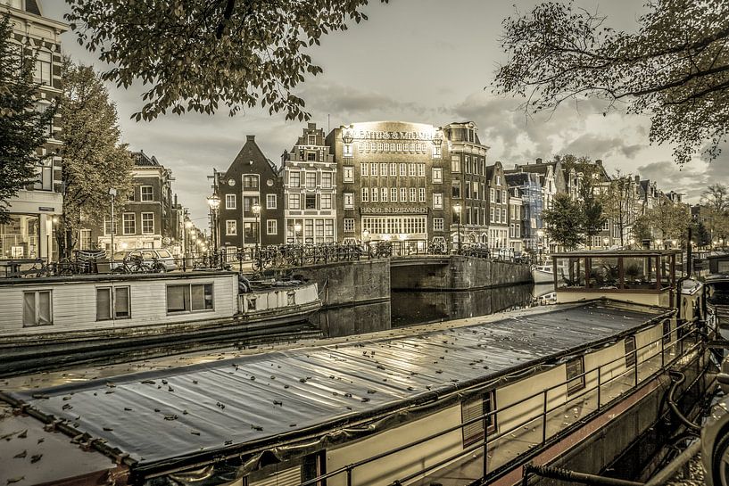 Amsterdam by Night van Dirk van Egmond