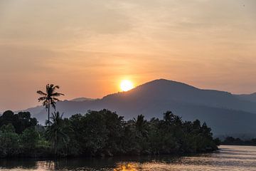 Zonsondergang op de Mekong Rivier