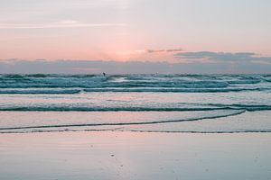Surf au coucher du soleil | Tirage photo côte Bretagne France | Europe photographie de voyage