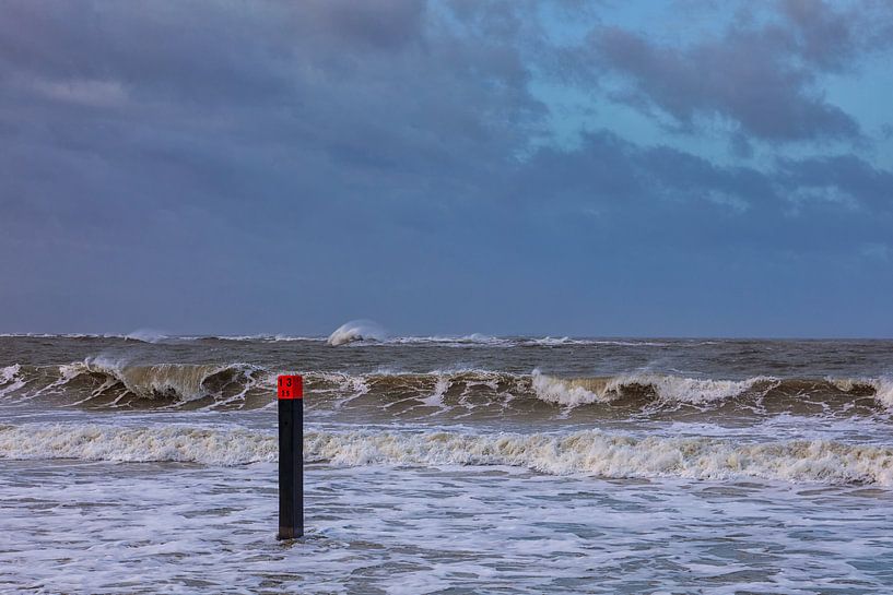 Beach post 13 in the storm and high tide by Bram van Broekhoven